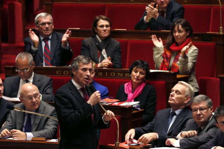 Francoska vlada od ministrov zahteva razkritje premoženja