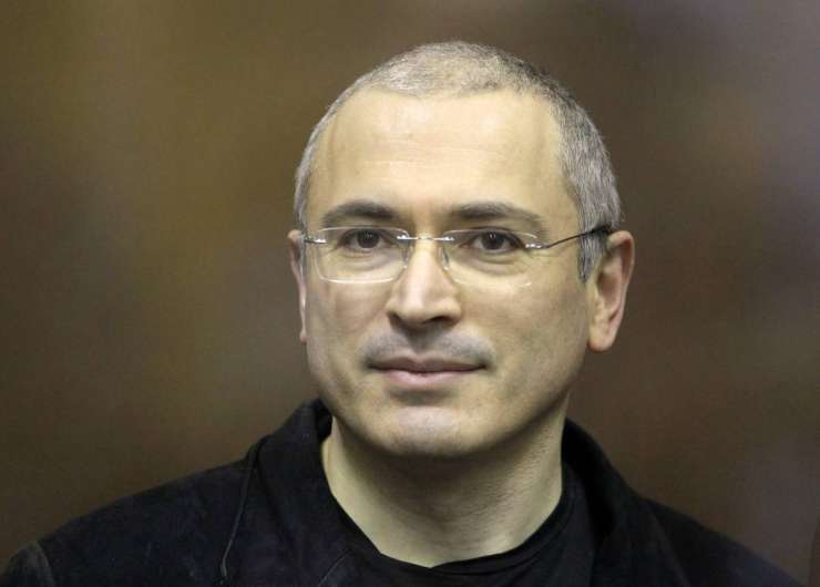 Putin pomilostil Hodorkovskega, ta je že zapustil zapor