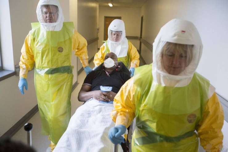 Rusija bo imela v pol leta tri cepiva proti eboli