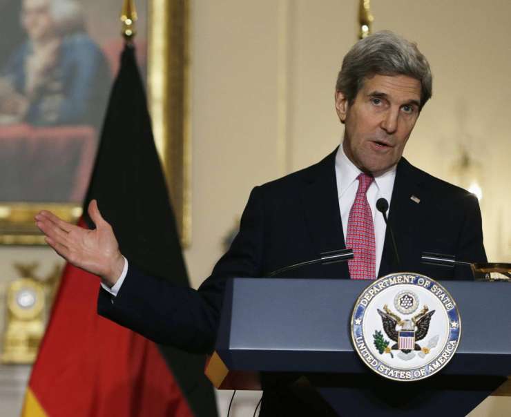 Kerry opozarja Moskvo, da ogroža regionalno varnost
