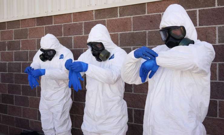 Število primerov okužbe z ebolo preseglo 10.000