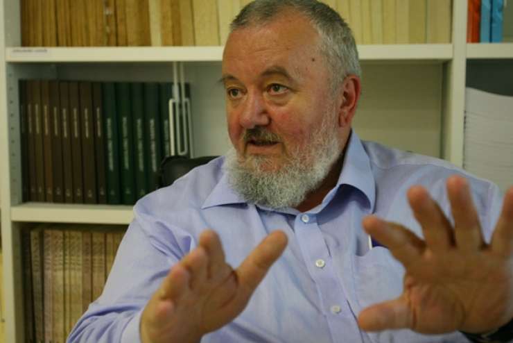 Granda: Nekdanji komunisti so za novega voditelja proglasili Jankovića