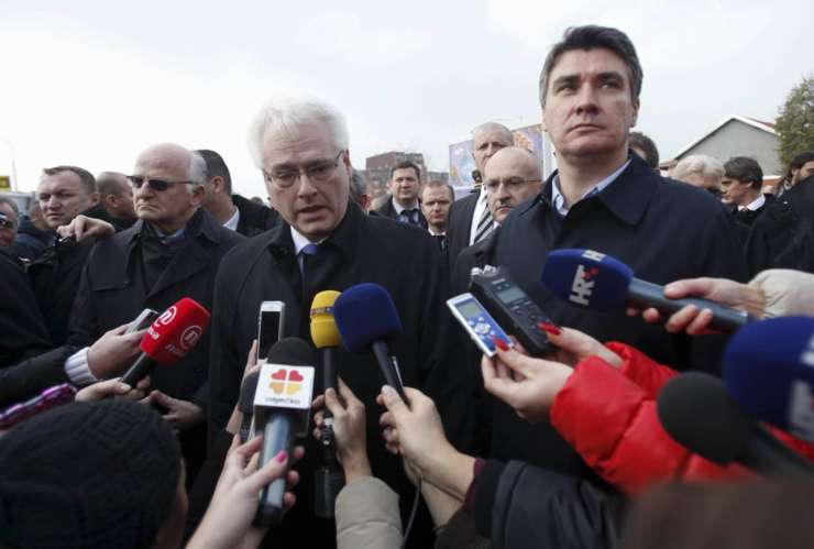 Incident: V Vukovarju hrvaškemu vrhu preprečili sodelovanje v spominskem sprevodu