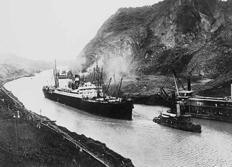 Pred 100 leti odprli tehnološko čudo sveta - Panamski prekop