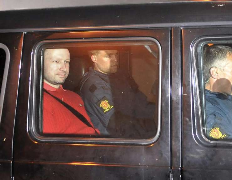 Morilec Breivik je načrtoval umore visokih norveških politikov