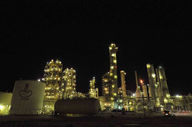 Protestniki, ki ustavljajo libijske rafinerije, so skrčili libijsko gospodarstvo