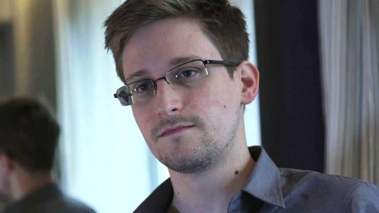 Snowden na begu pred Američani zaprosil za azil v Ekvadorju
