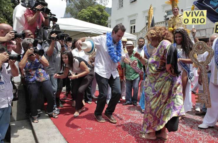 V brazilskem Riu odprli sloviti karneval, pet dni divje zabave