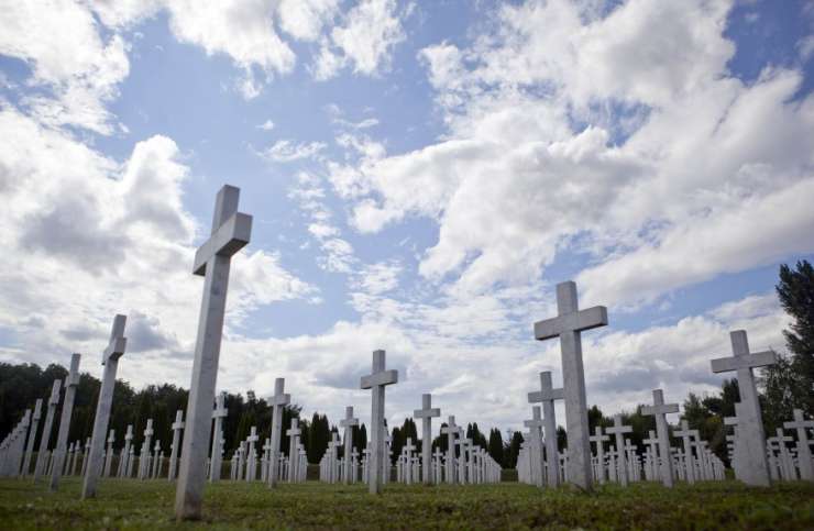 Hrvaška ne bo umaknila tožbe proti Srbiji za genocid