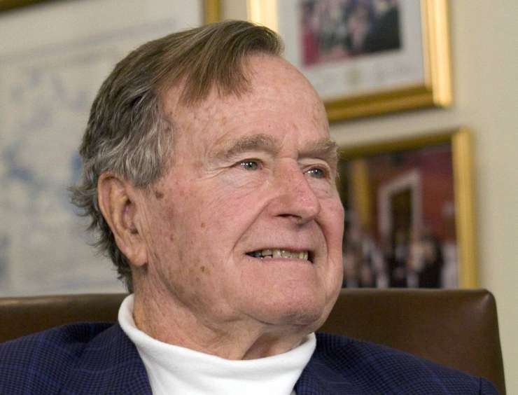 Američani se poslavljajo od Busha starejšega