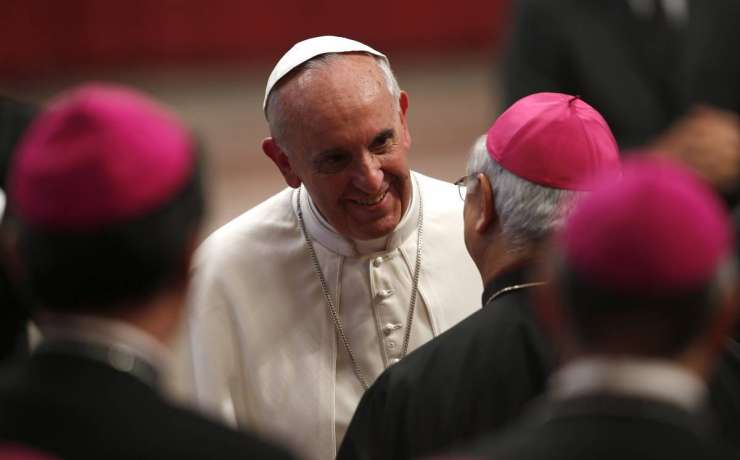 Papež: Cerkev mora imeti vrata odprta tudi za grešnike