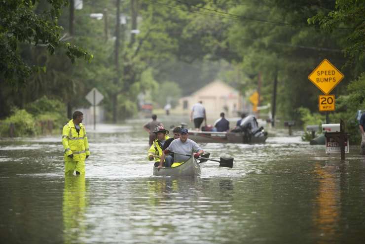 Ameriški jug po tornadih prizadele še poplave