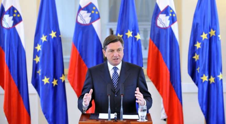 Pahor se v teh dneh sestaja z vodstvi parlamentarnih strank