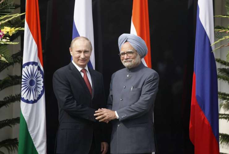 Putinov obisk v Indiji v znamenju orožarskih poslov