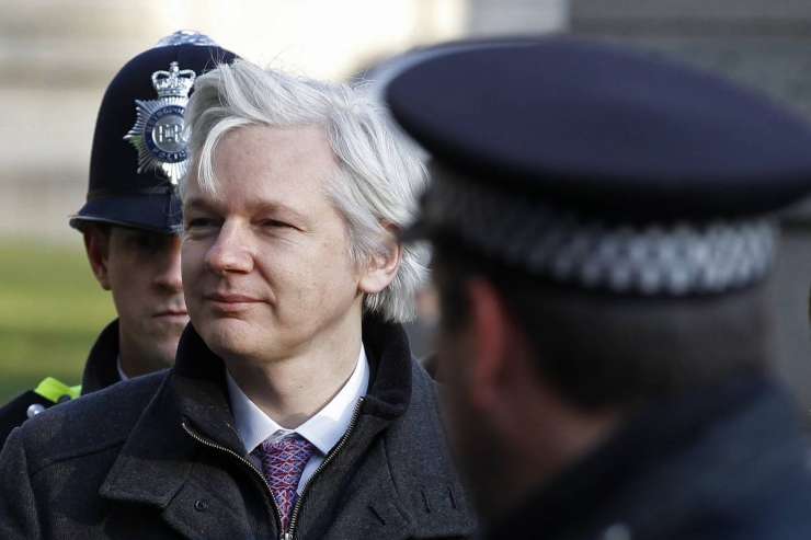 Švedsko tožilstvo opustilo pregon Juliana Assangea