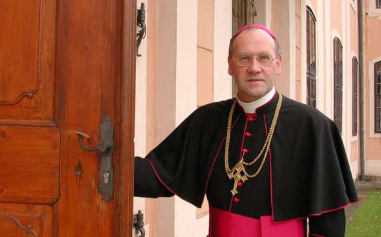 Krški škof Alois Schwarz prejel Einspielerjevo nagrado