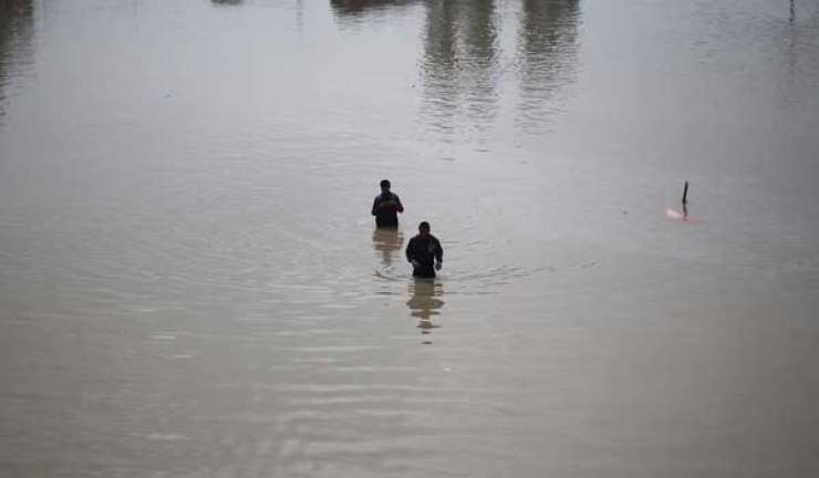 Na Kitajskem zaradi poplav evakuiranih dva milijona ljudi