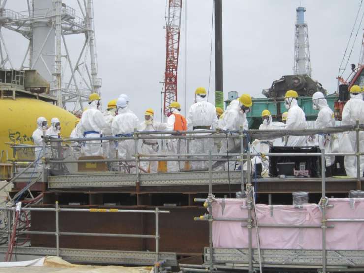Delavci v Fukušimi prisiljeni lagati o ravni sevanja
