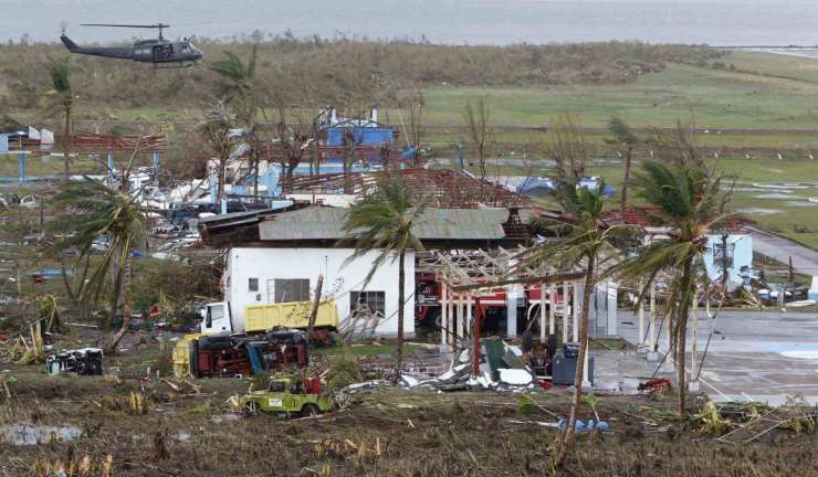 Grozljivka na Filipinih: Tajfun bi lahko zahteval celo več kot tisoč mrtvih