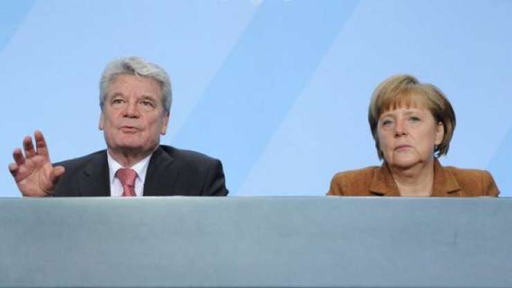 Ogorčena Merklova in Gauck zavračata srečanje z ameriškimi kongresniki