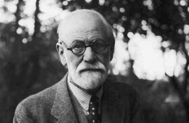 Tat poskušal ukrasti žaro s pepelom Sigmunda Freuda