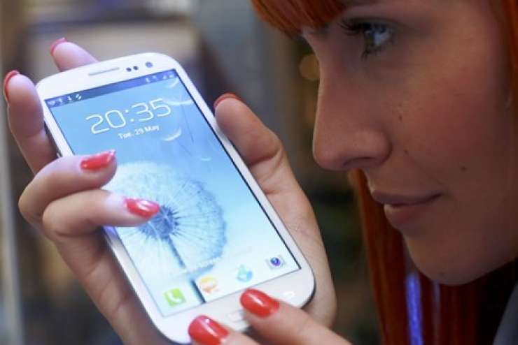 Samsung prodal več kot 100 milijonov mobilnikov serije Galaxy S
