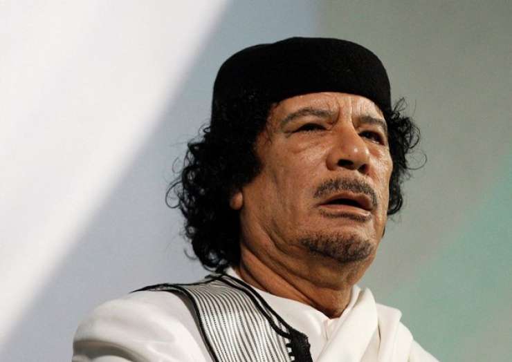 Gadafi mrtev - zaradi poškodb je umrl po prijetju