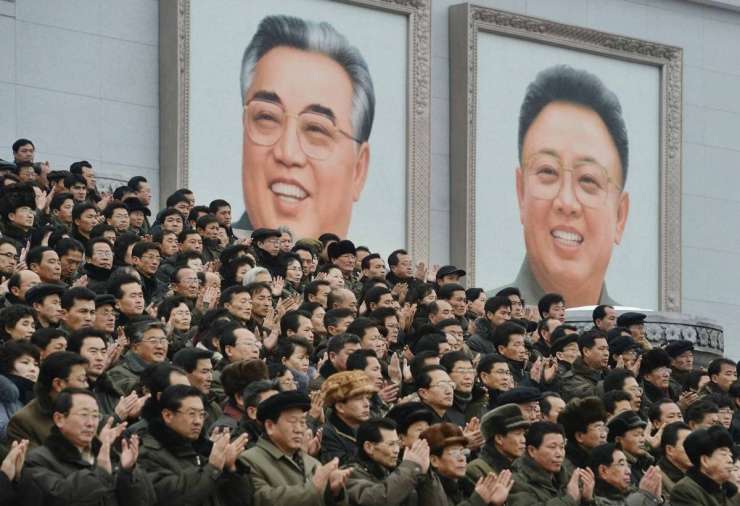 Severna Koreja obeležuje prvo obletnico smrti velikega vodje
