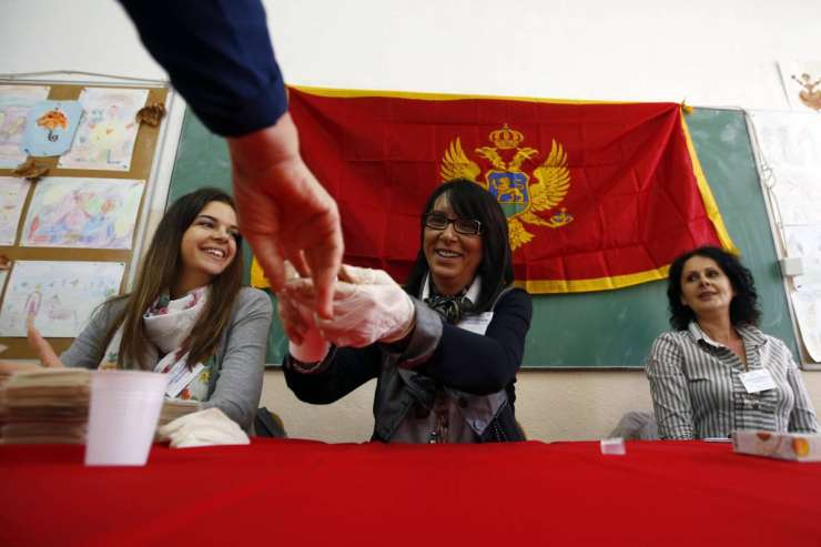 Na parlamentarnih volitvah v Črni gori največ glasov vladajoči koaliciji