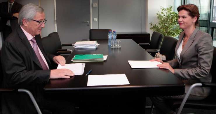 Bratuškova po srečanju z Junckerjem: "Vse bo povedal gospod Juncker."