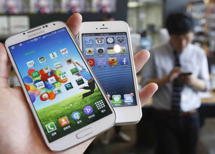 Po svetu naj bi letos prodali že milijardo pametnih telefonov