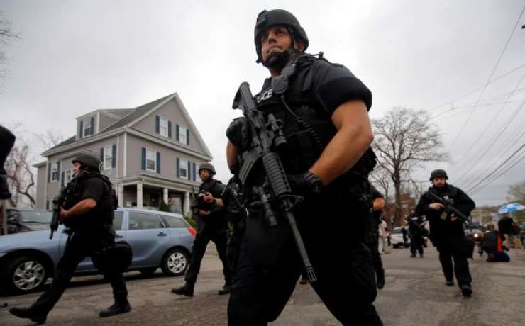 Ron Paul: Posredovanje policije v Bostonu hujše od napada