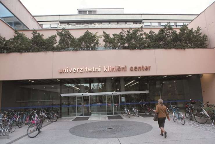 UKC Ljubljana bo preveril vse postopke okoli izbora vzdrževalca 41 operacijskih miz