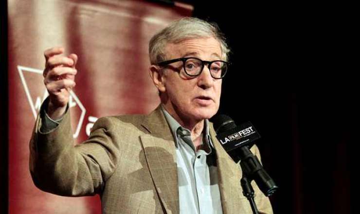 Woody Allen: Obtožbe o spolnem nadlegovanju pastorke so plod maščevanja Mie Farrow
