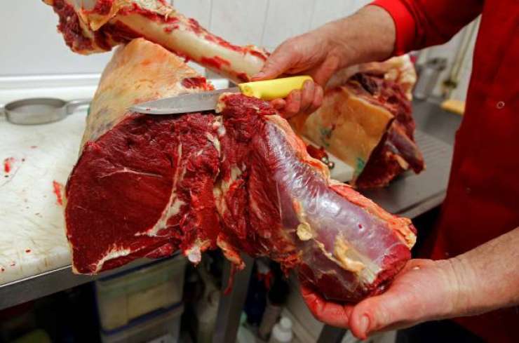 V Sloveniji še pol tone poljskega mesa, ki mu preverjajo izvbor