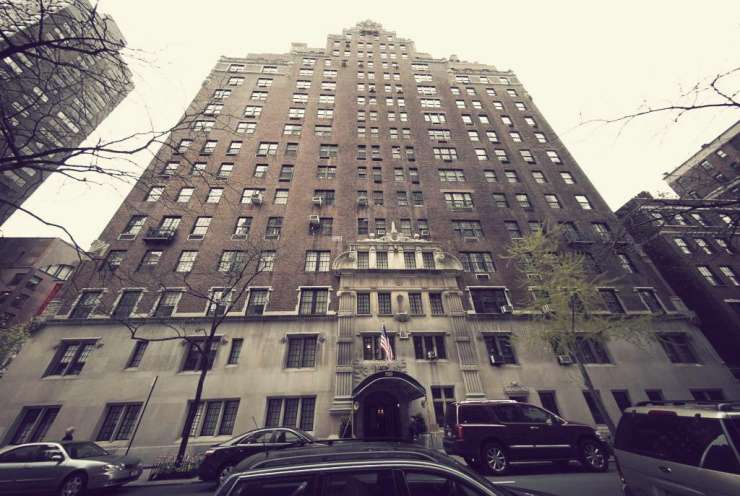 New York Times: Nekoč luksuzna rezidenca jugoslovanskih ambasadorjev propada