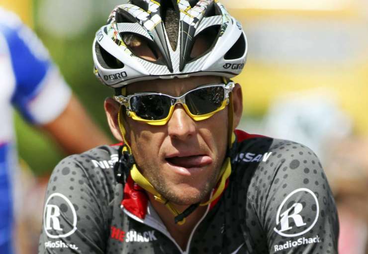 Armstrong v prvem javnem nastopu brez besed o dopingu