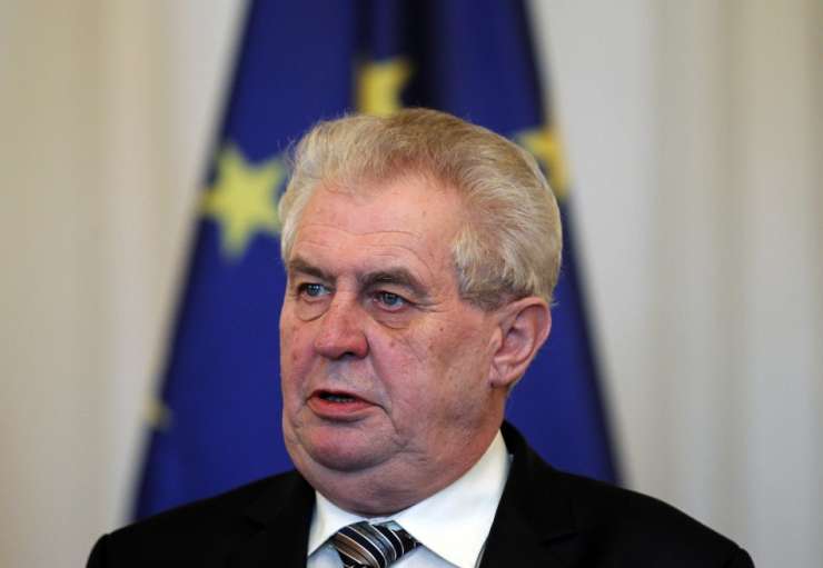 Tudi novi češki predsednik že razburja z dejanji