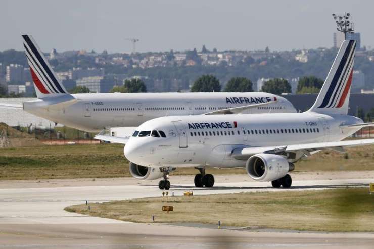 Z letala Air France ukradli zlate palice v vrednosti 1,6 milijona evrov