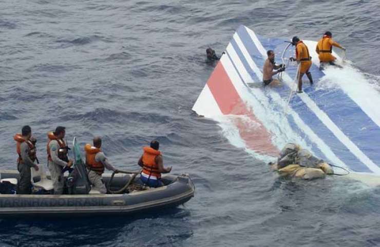 Nesreča letala Air France leta 2009 posledica napake pilotov