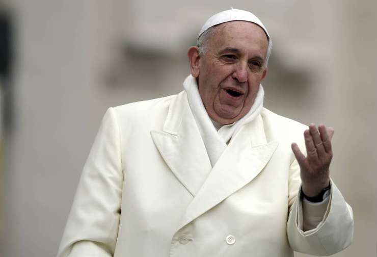Papež Frančišek je osebnost leta vplivne gejevske revije The Advocate