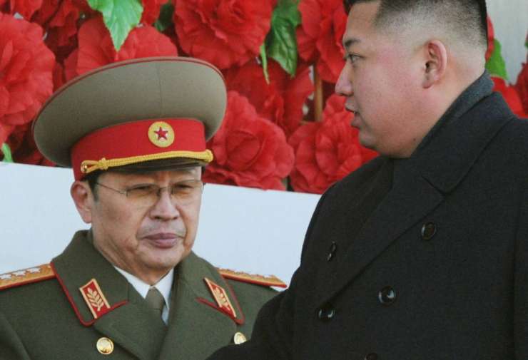 Kim Jong Unov stric odstavljen, ker naj bi bil »podkupljiv, z mamili zasvojen ženskar«