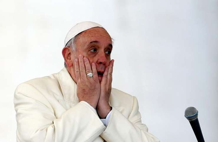 Papež Frančišek: Zaslužim si, da govorijo slabo o meni, ker sem grešnik