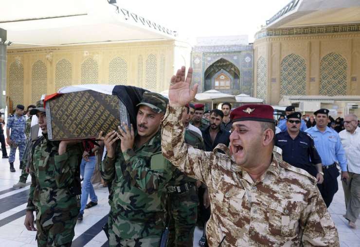 Jezni sorodniki pogrešanih vojakov zasedli iraški parlament