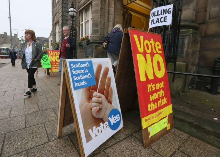 Škoti s 55 odstotki zavrnili neodvisnost