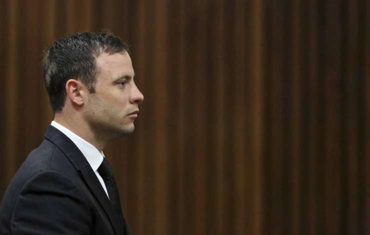 Pistorius kriv nenaklepnega uboja, kazen mu bo izrečena oktobra