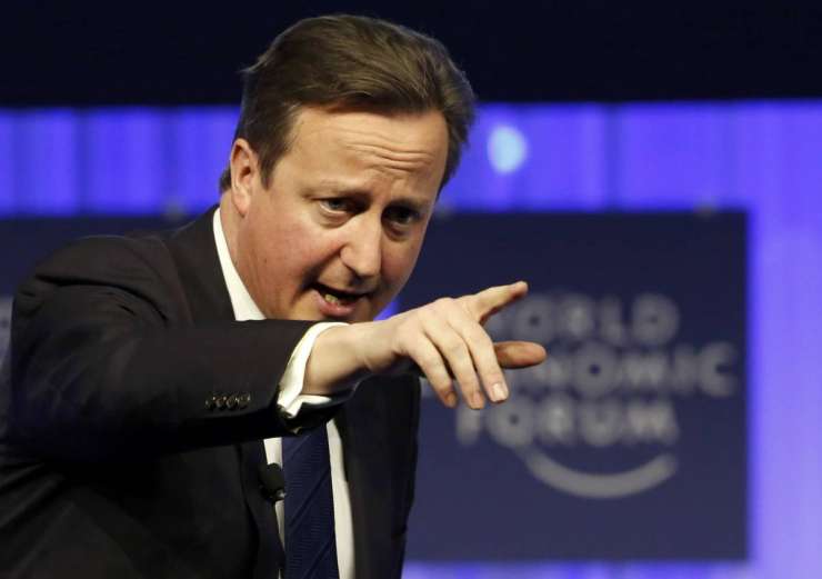 David Cameron za daljši odpiralni čas pubov med mundialom