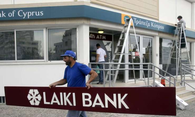 Ciper zamrznil več kot pet milijard evrov premoženja nekdanjih vodij propadle banke