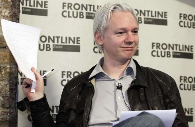 Američani pripravili obtožnico zoper Assangea