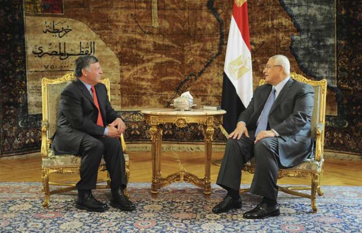Jordanski kralj kot prvi visoki predstavnik v Egiptu